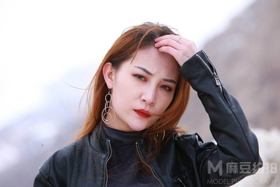 情绪模特