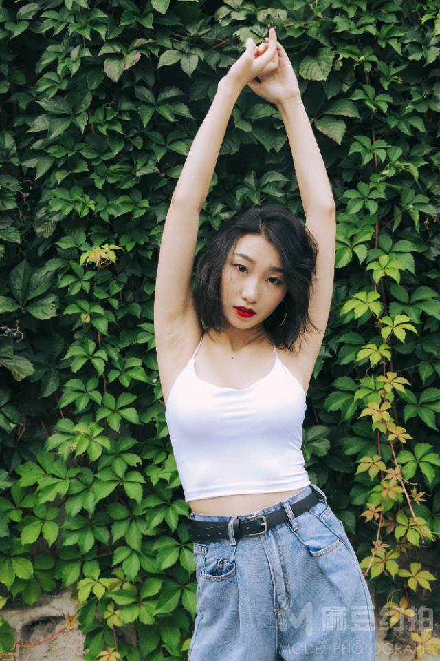 校园模特