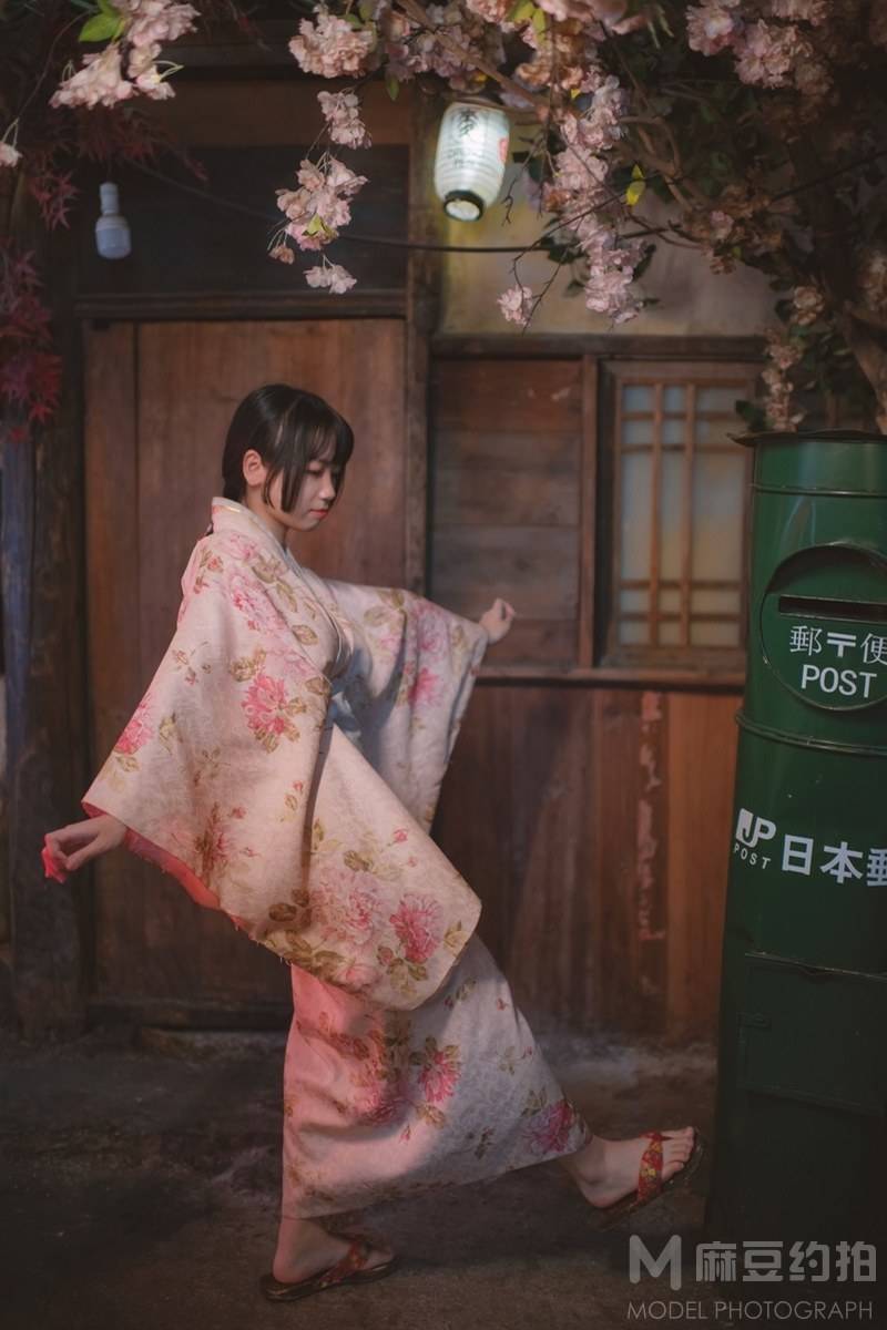 胶片模特