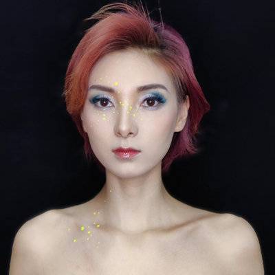 妆容模特