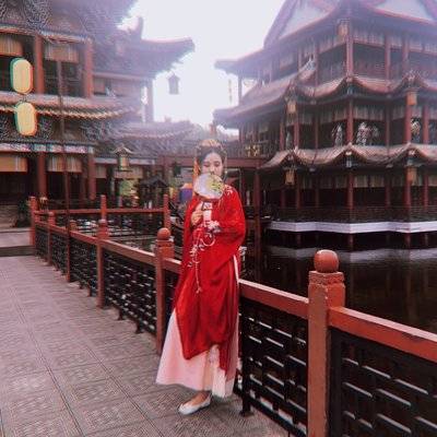 汉服模特