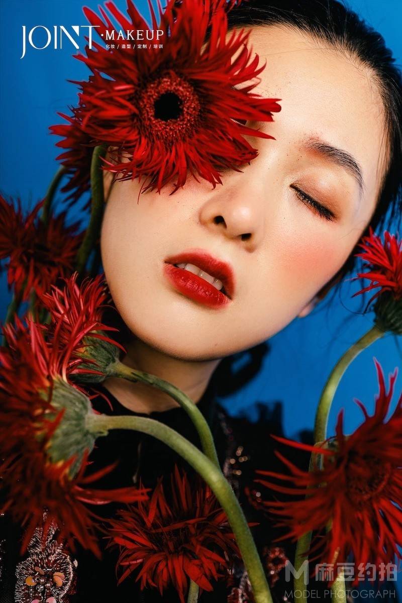 妆容模特