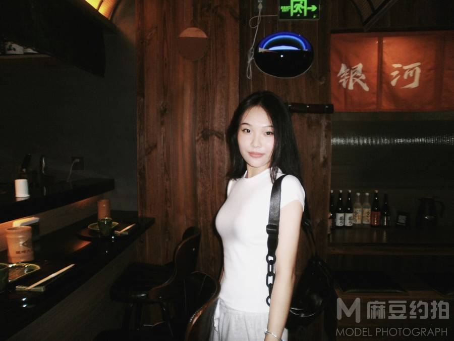 胶片模特