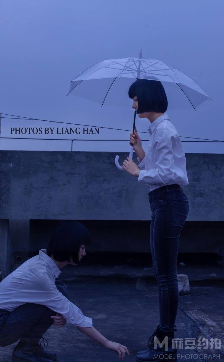 情绪模特