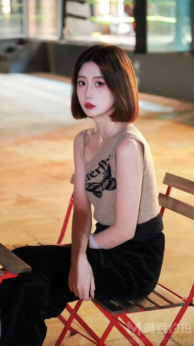 妆容模特