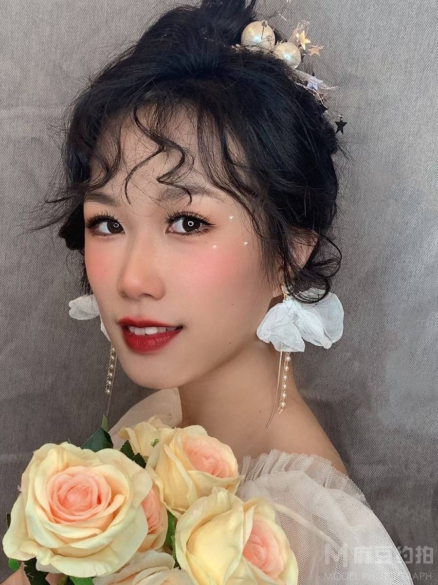 妆容模特