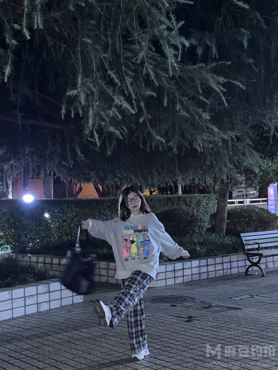 夜景模特