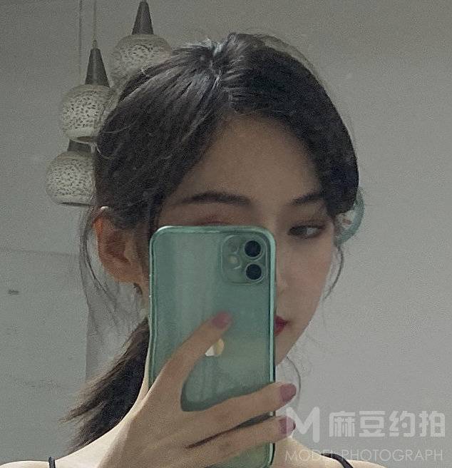 黑白模特