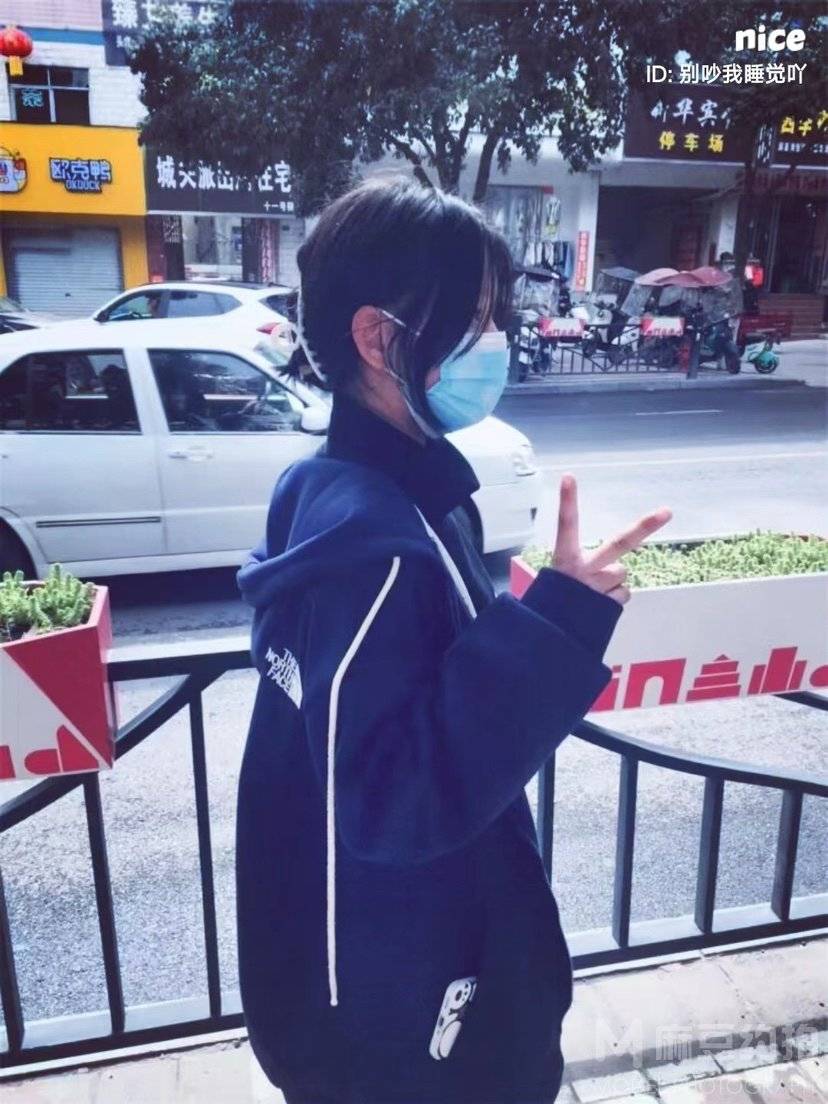 黑白模特