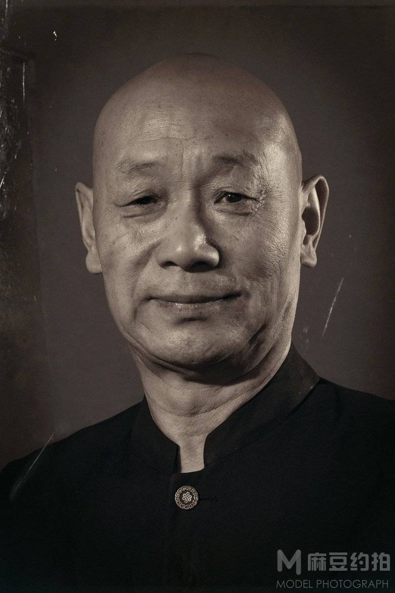 黑白模特