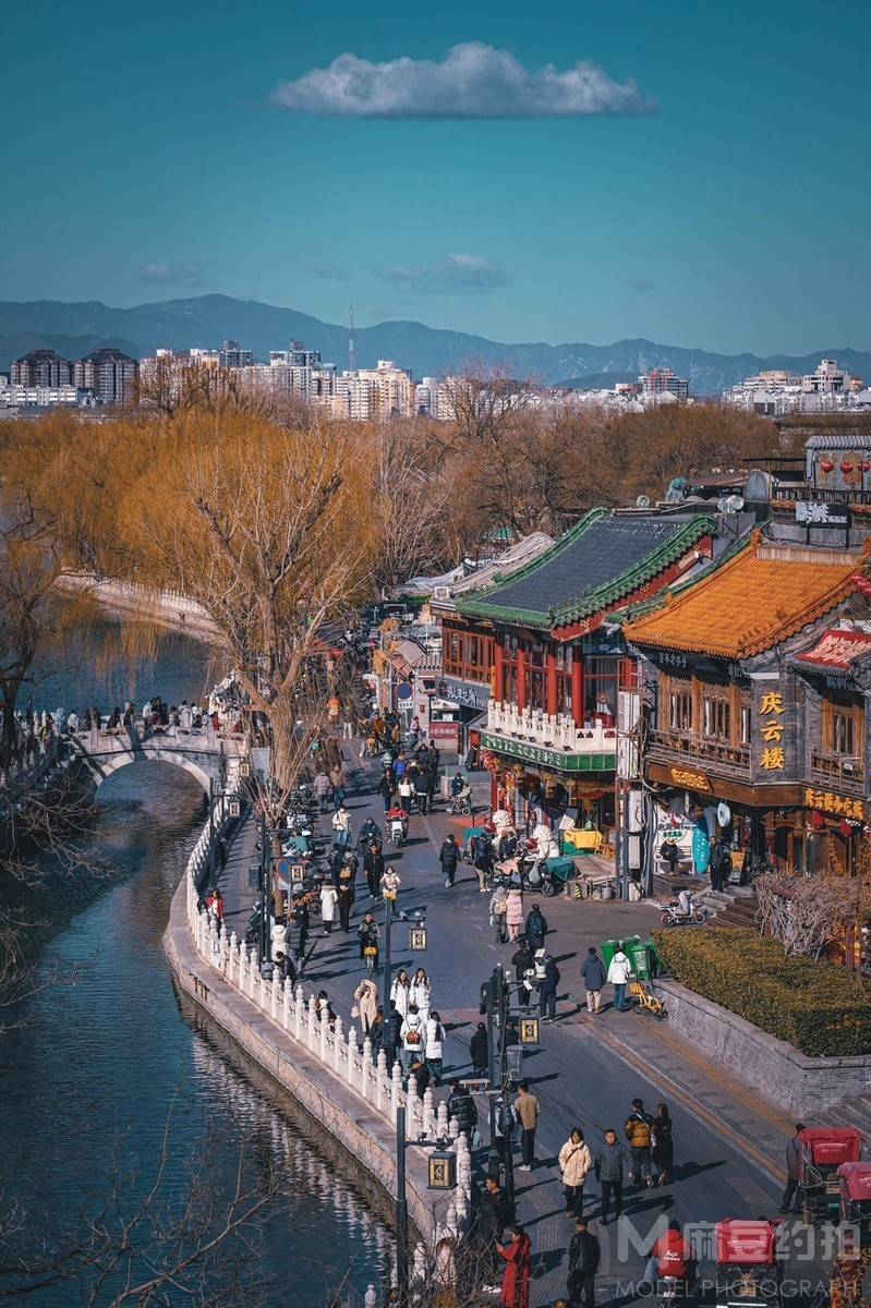 黑白模特
