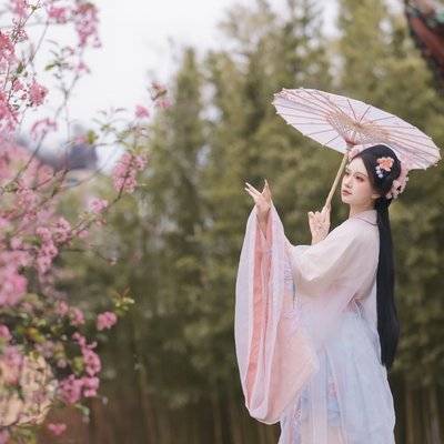 汉服模特