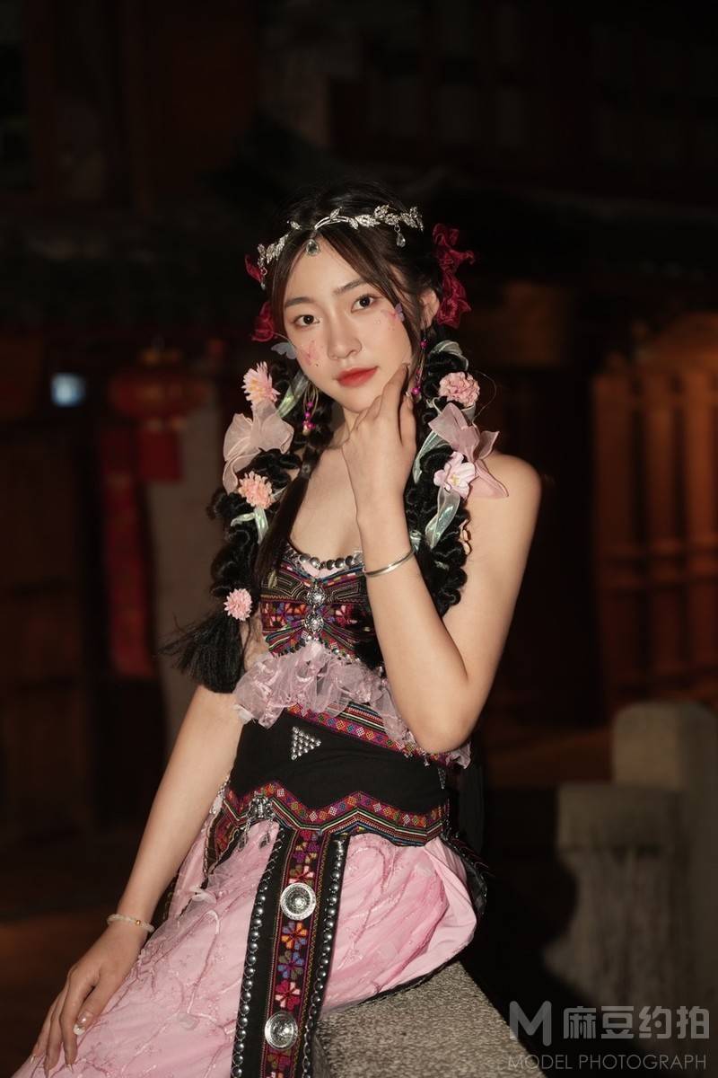汉服模特
