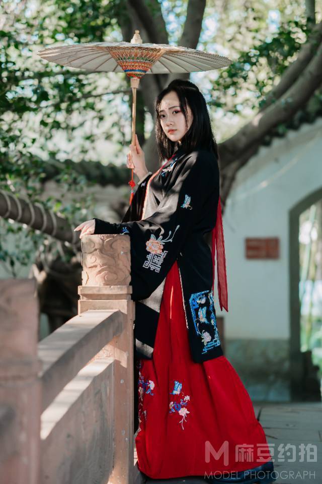 汉服模特