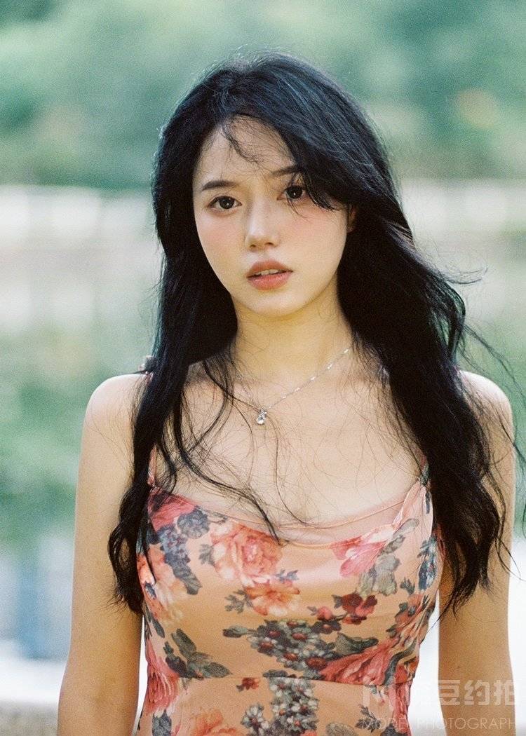 胶片模特