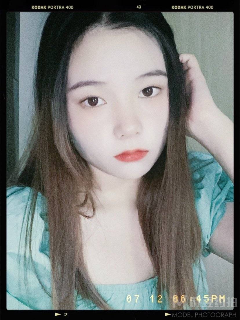 校园模特