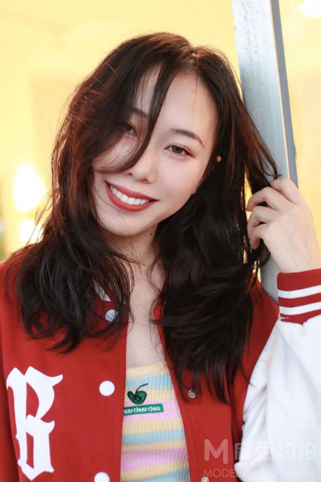 纪实模特
