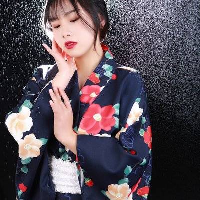 黑白模特