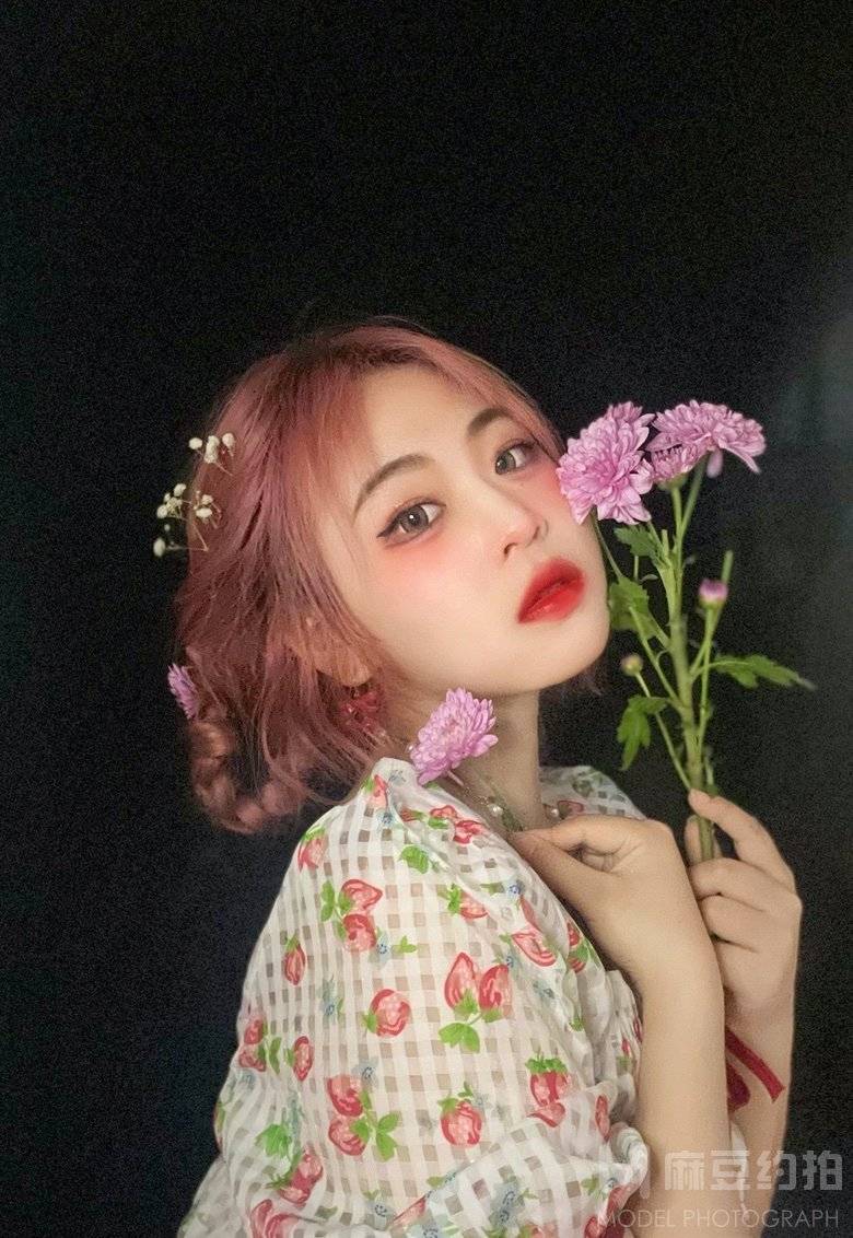 妆容模特