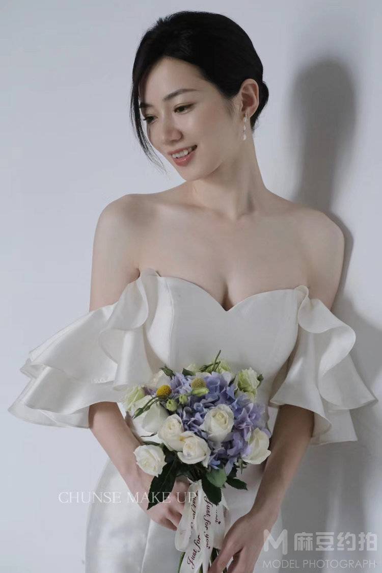 妆容模特