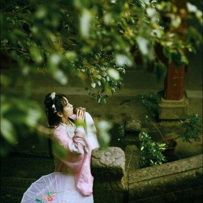 汉服模特