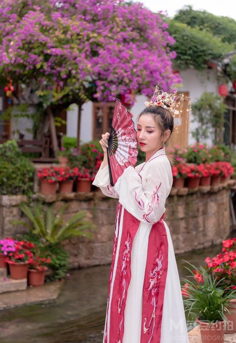汉服模特