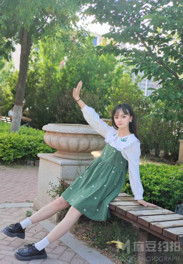 校园模特