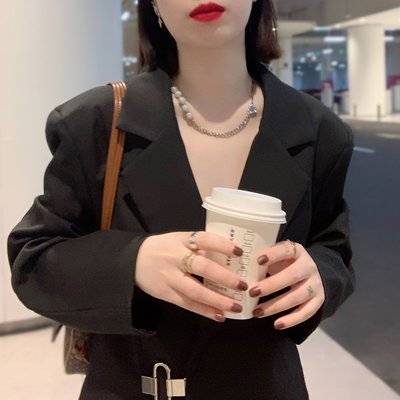 黑白模特