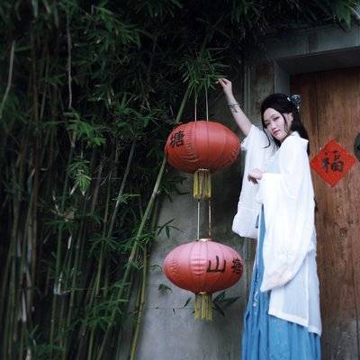 汉服模特