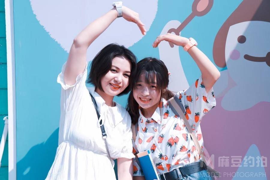 校园模特