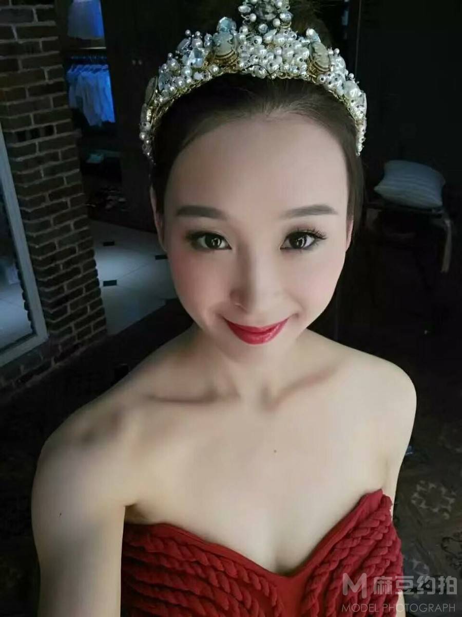 妆容模特