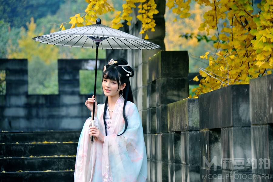 汉服模特