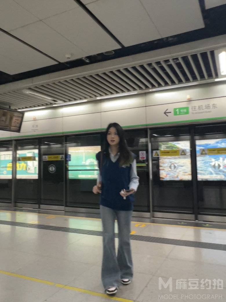 校园模特