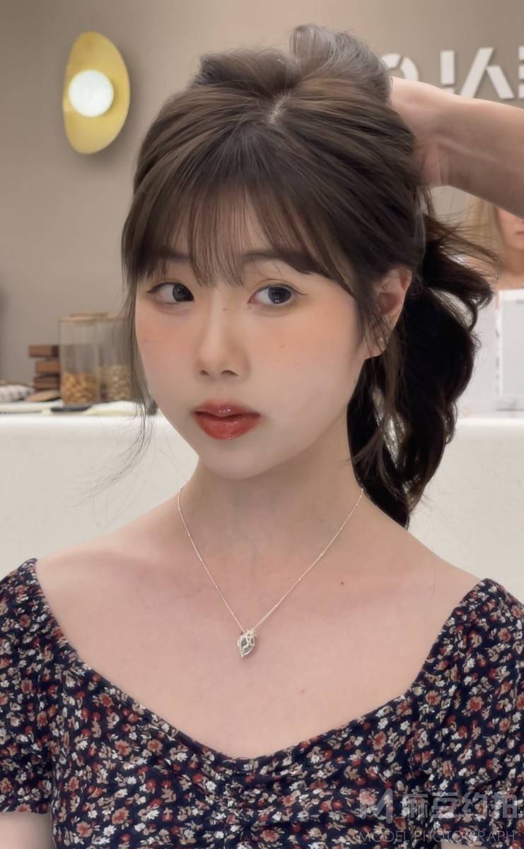 妆容模特