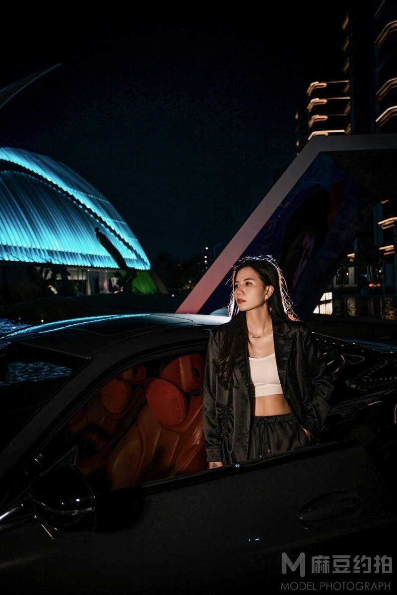 夜景模特