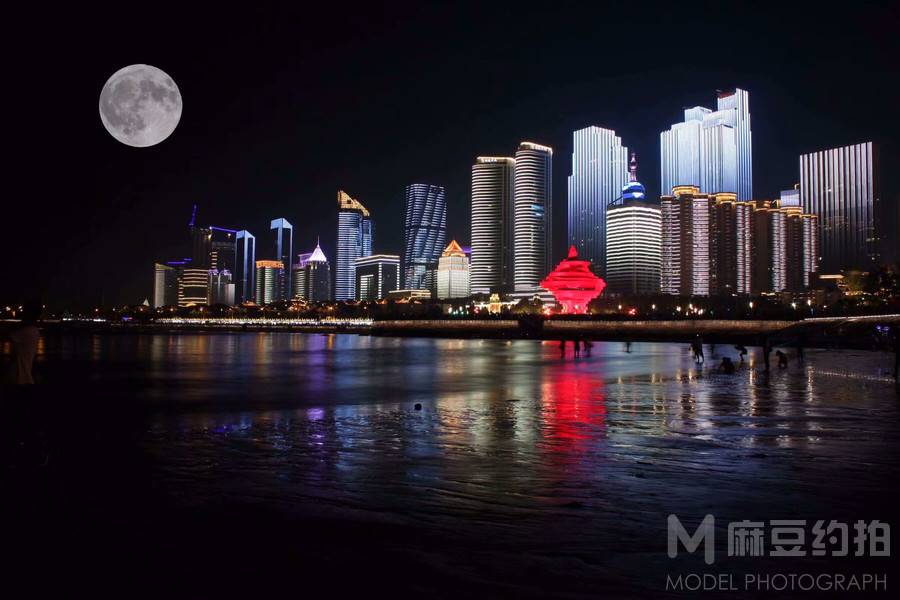 夜景模特