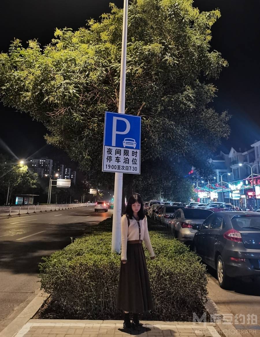 夜景模特