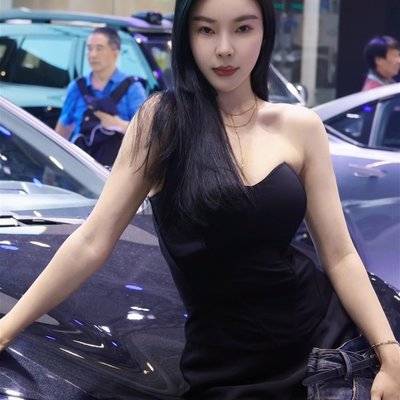 黑白模特