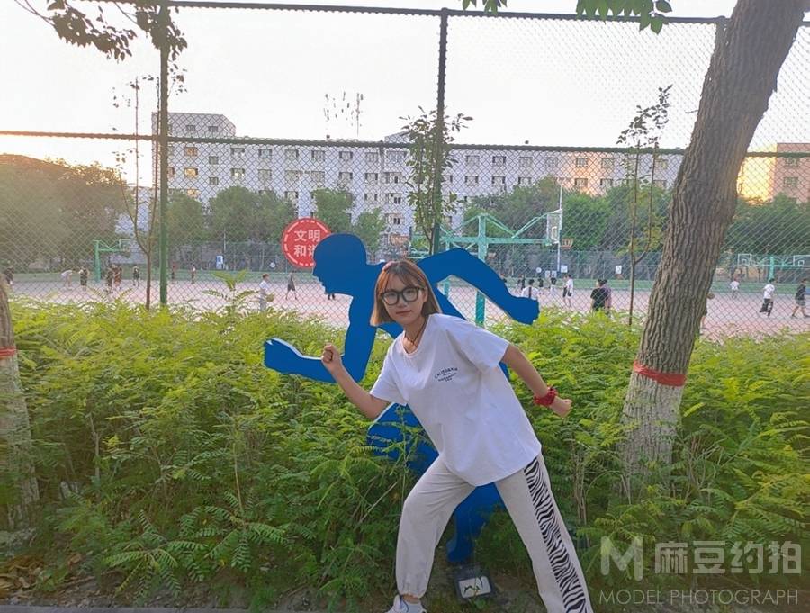 清新模特