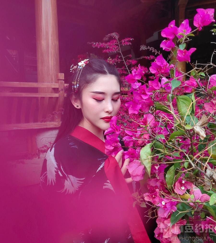 汉服模特