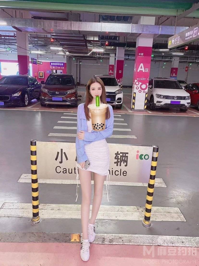 校园模特