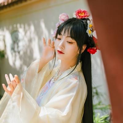 汉服模特