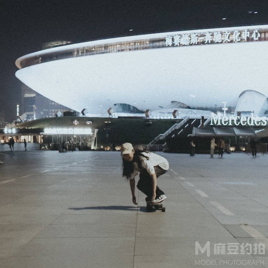 夜景模特