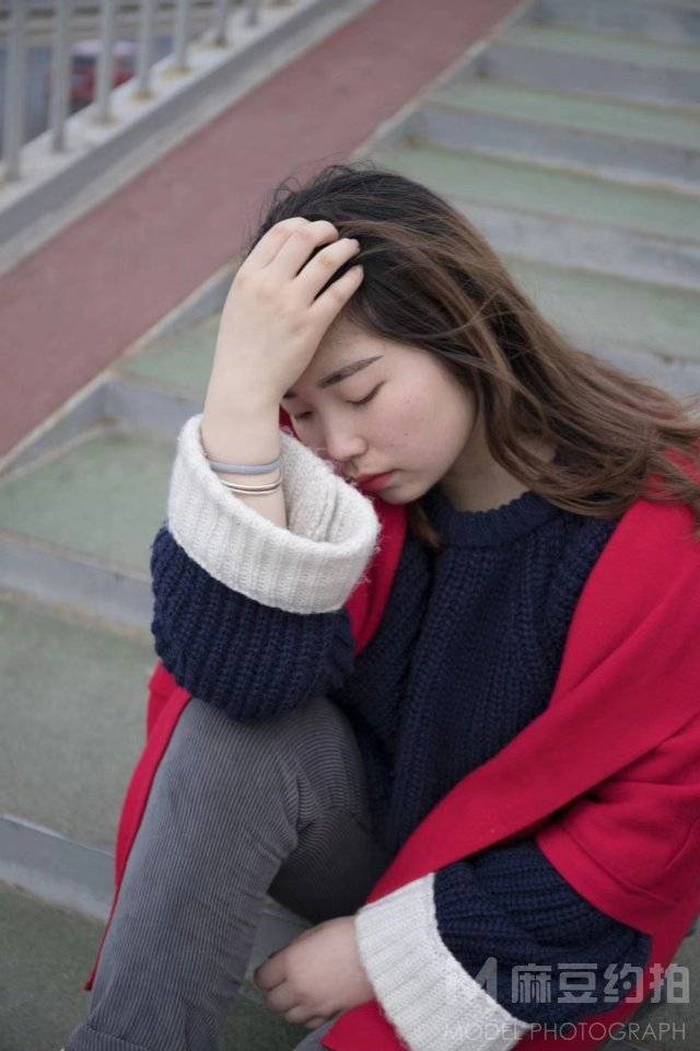 情绪模特