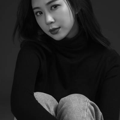 黑白模特