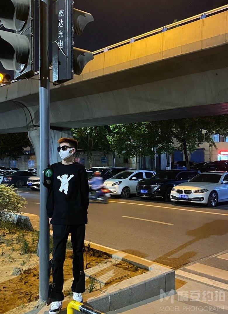 夜景模特