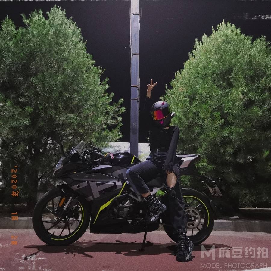 暗黑模特