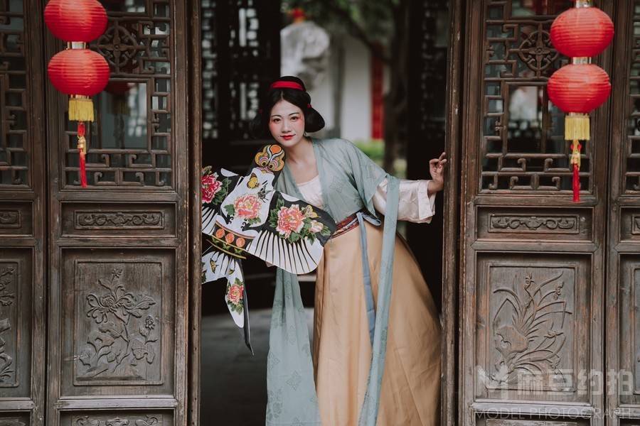 汉服模特