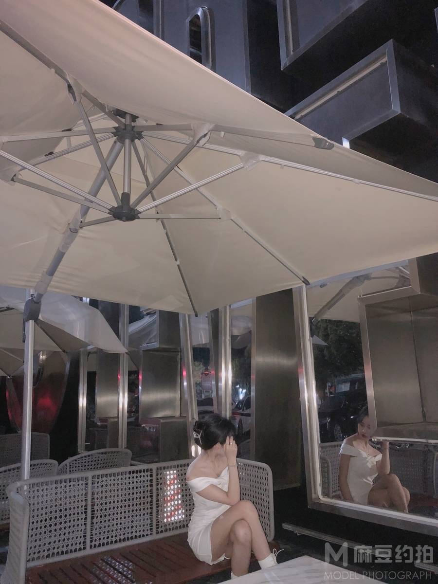 纪实模特