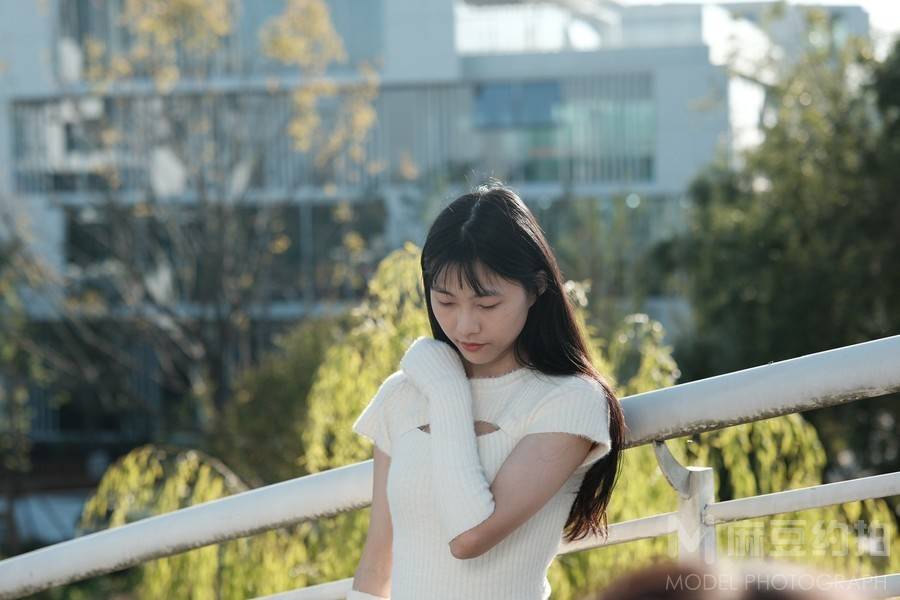 清新模特